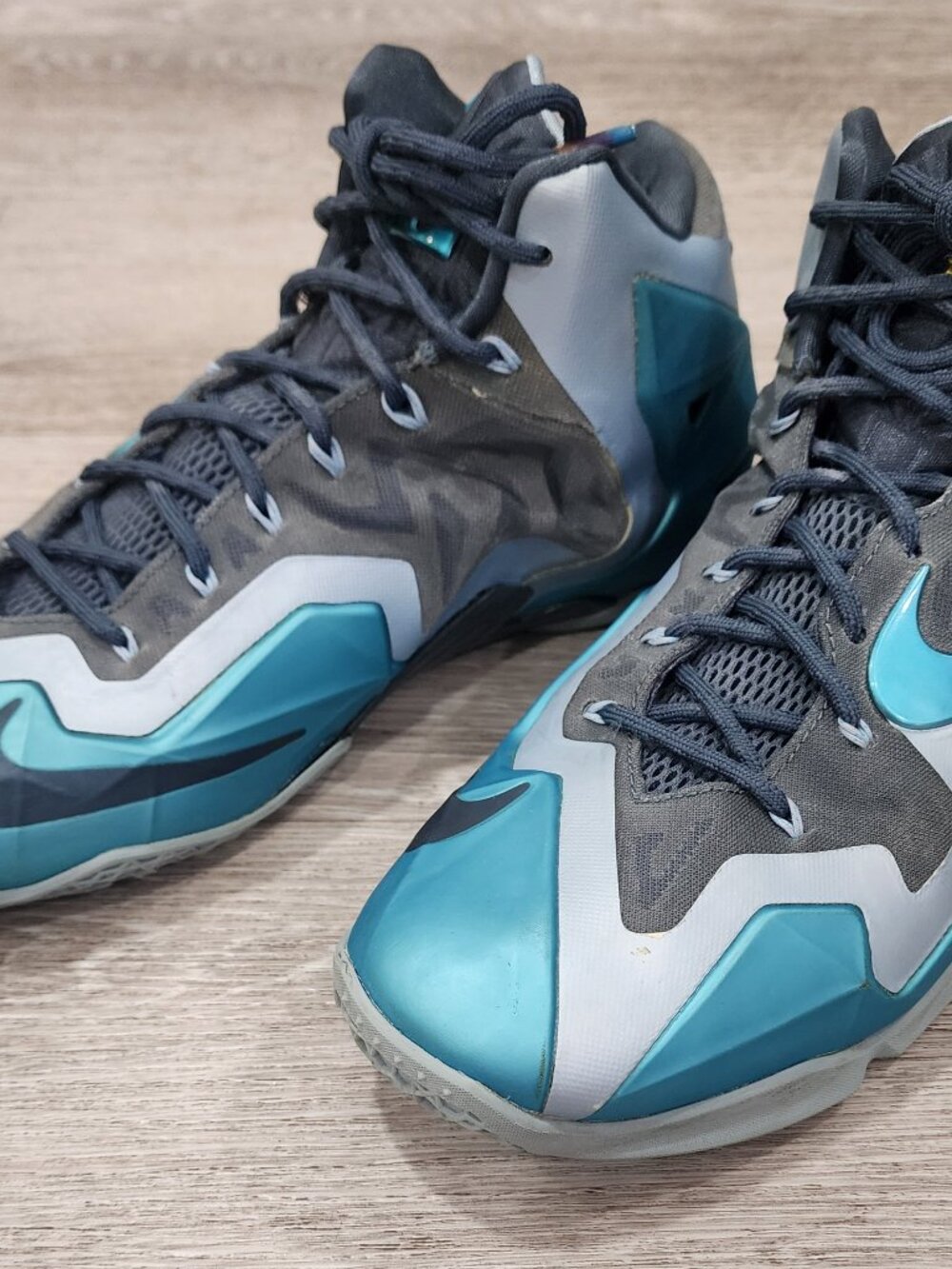 Nike LeBron 11 Gamma Blue Armory Slate Basketball Shoes Men's Size 12